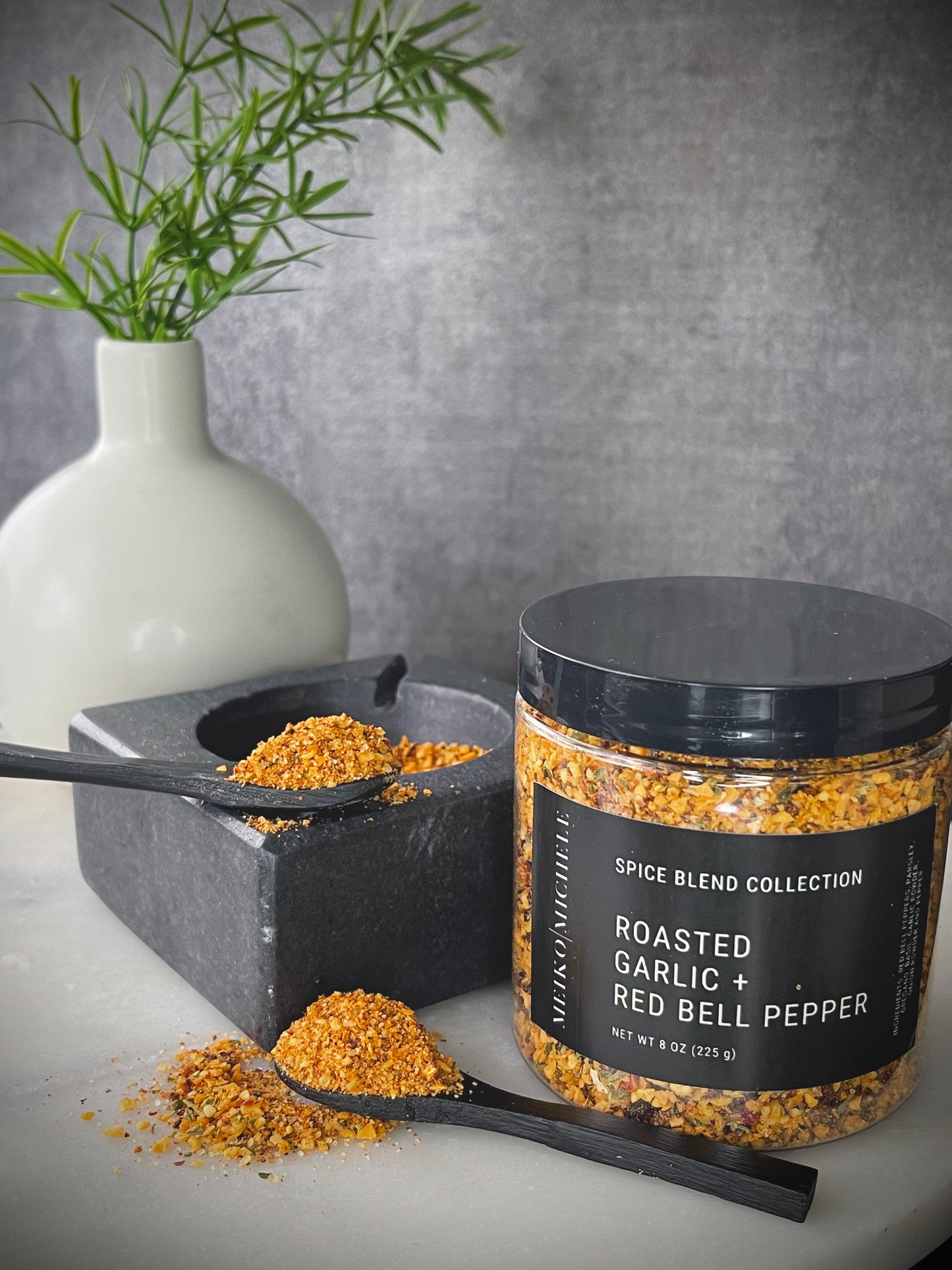 ROASTED GARLIC+RED BELL PEPPER |8 oz